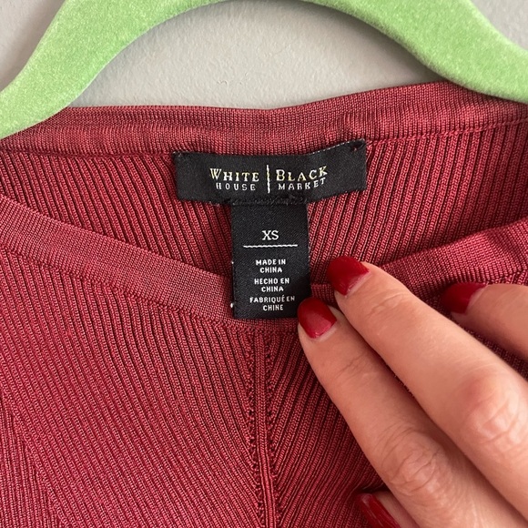 White House Black Market Red Ribbed Tank Top - Picture 2 of 6